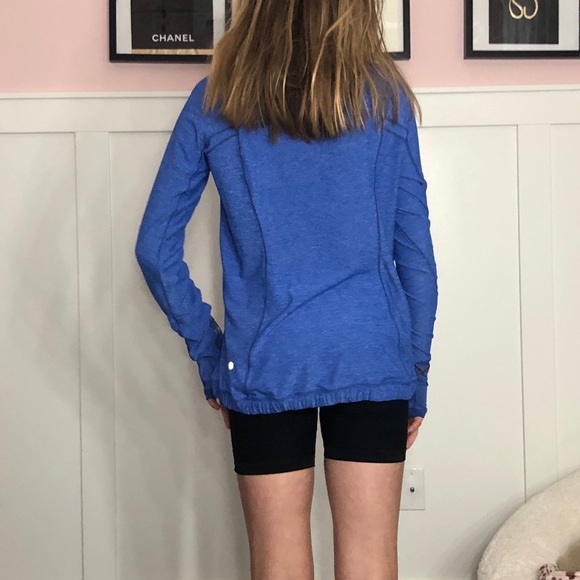 Lululemon Blue Top - Picture 3 of 6